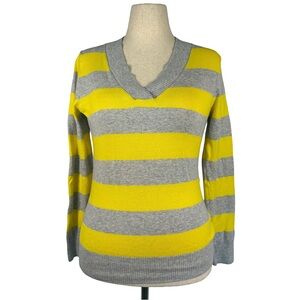 Gap Striped Crossover V-Neck Sweater Yellow Gray Preppy Casual | Size Medium